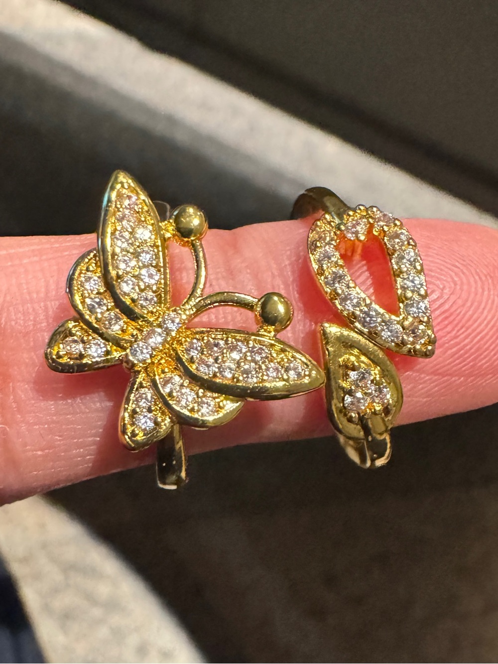 2 Rings Gold Butterfly and Crystal Rings Gold Tone